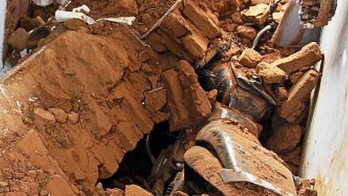 20240804 mp building collapse