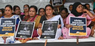 ആരോപണം നേരിടാന് ആസൂത്രിത നീക്കവുമായി സിനിമക്കാര്